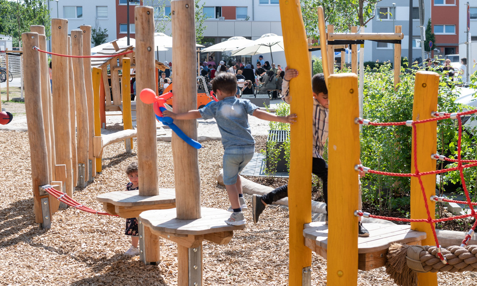 Neuer Spielplatz auf der Mainhöhe